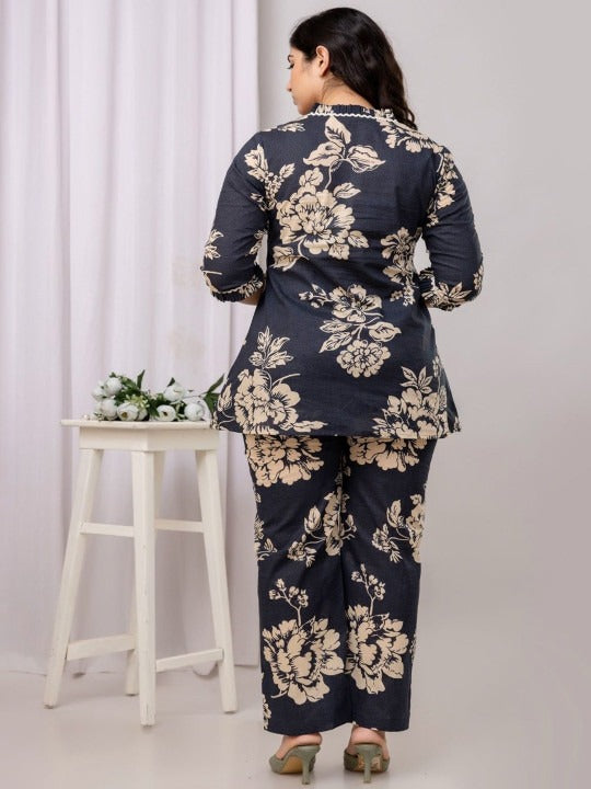 The Charcoal Dahlia Lace Set